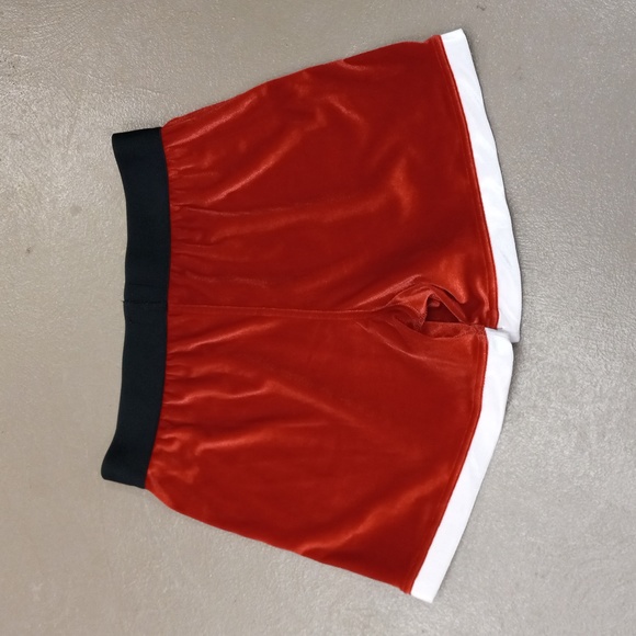 American Eagle Outfitters Santa Shorts - Picture 8 of 8